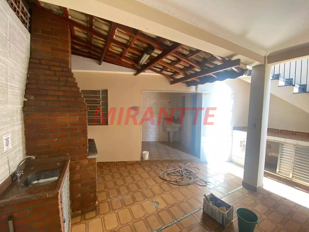 Sobrado de 170m² com 3 quartos em Parque Novo Mundo