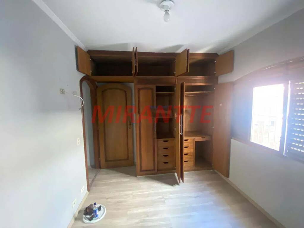 Sobrado de 170m² com 3 quartos em Parque Novo Mundo