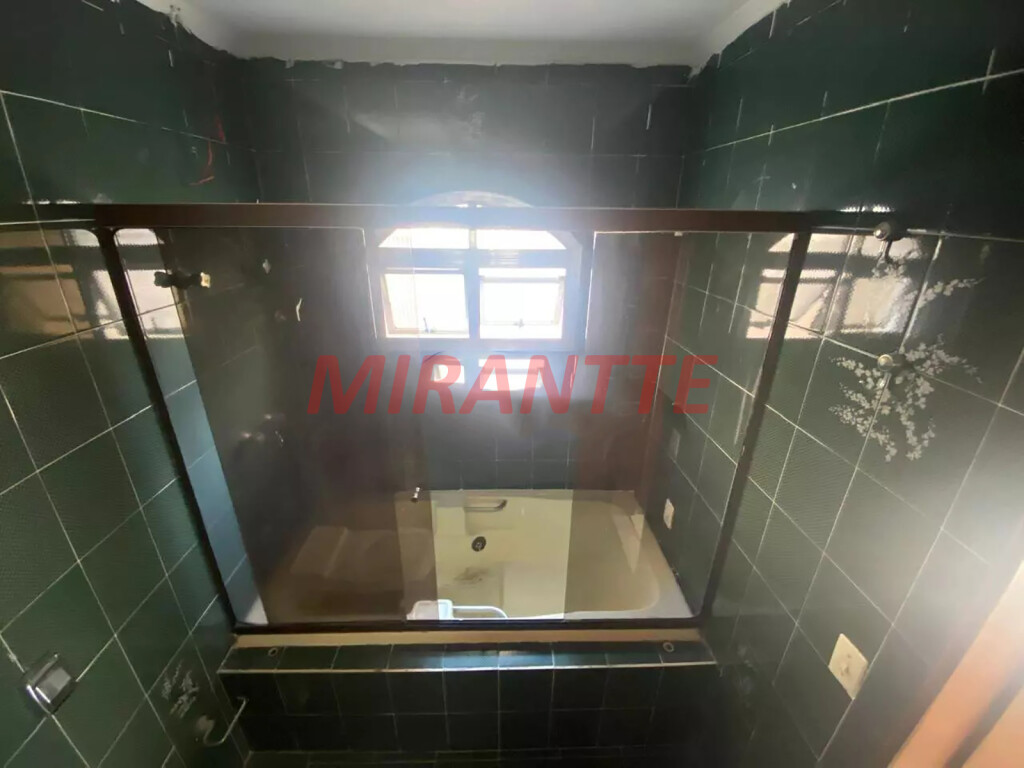 Sobrado de 170m² com 3 quartos em Parque Novo Mundo