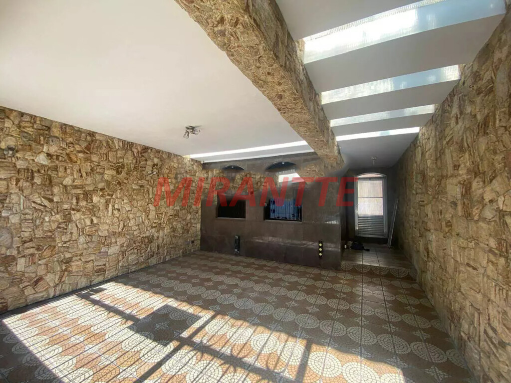 Sobrado de 170m² com 3 quartos em Parque Novo Mundo