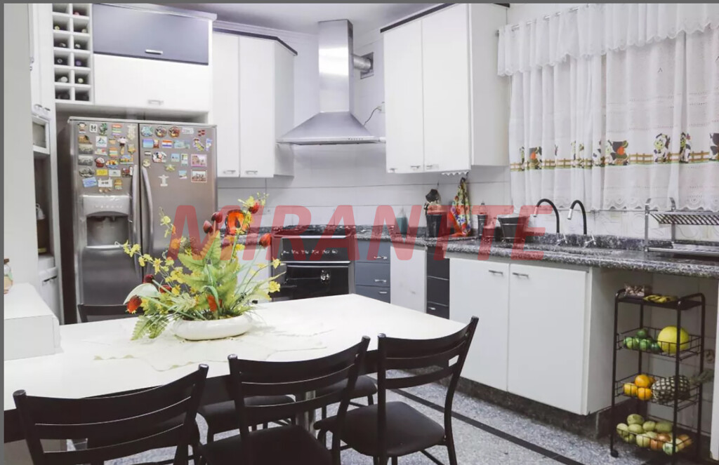 Casa terrea de 324m² com 5 quartos em Vila Maria Alta