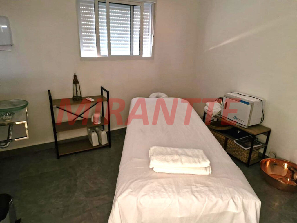 Sobrado de 500m² com 4 quartos em Pacaembu
