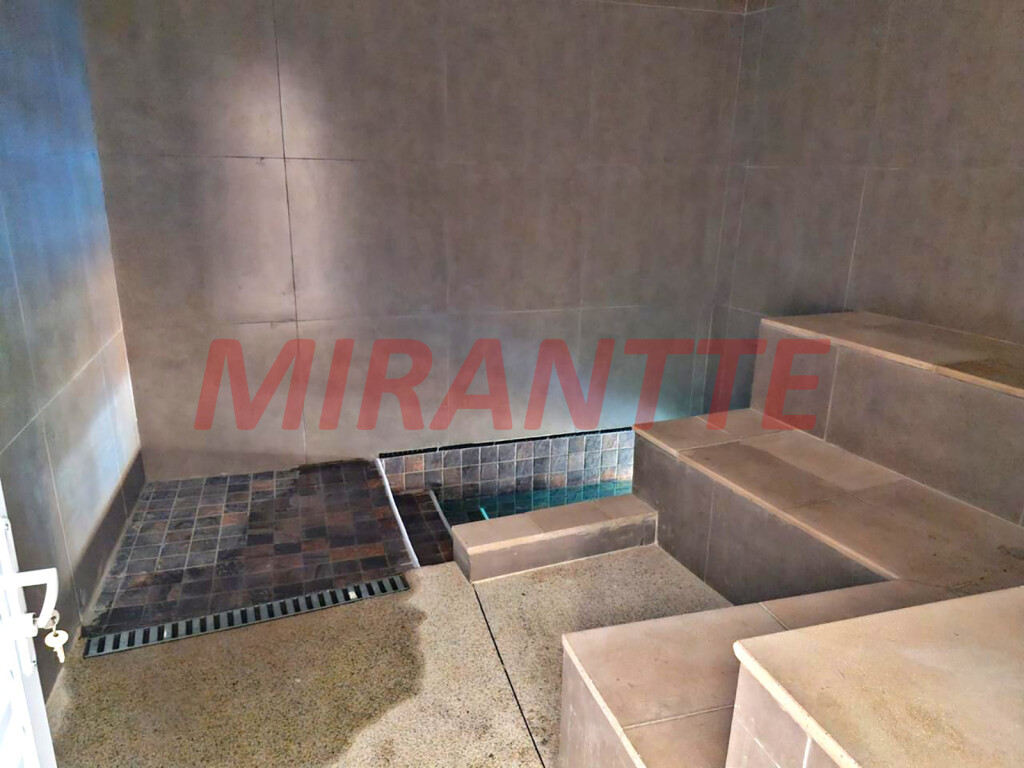 Sobrado de 500m² com 4 quartos em Pacaembu