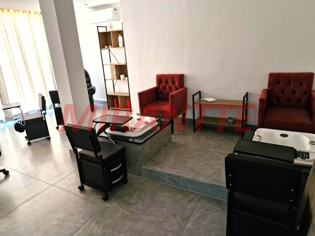 Sobrado de 500m² com 4 quartos em Pacaembu