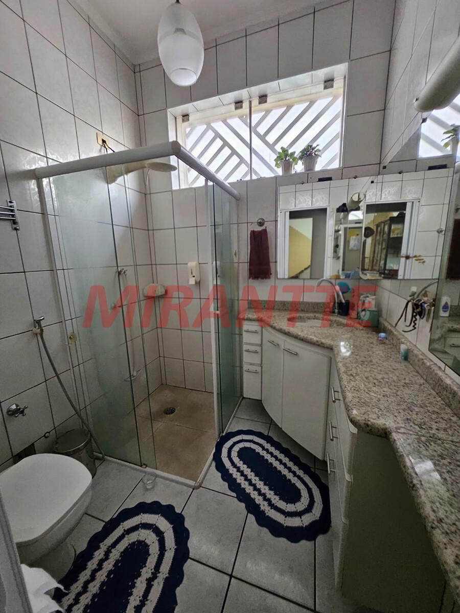 Sobrado de 241m² com 5 quartos em Vila Maria