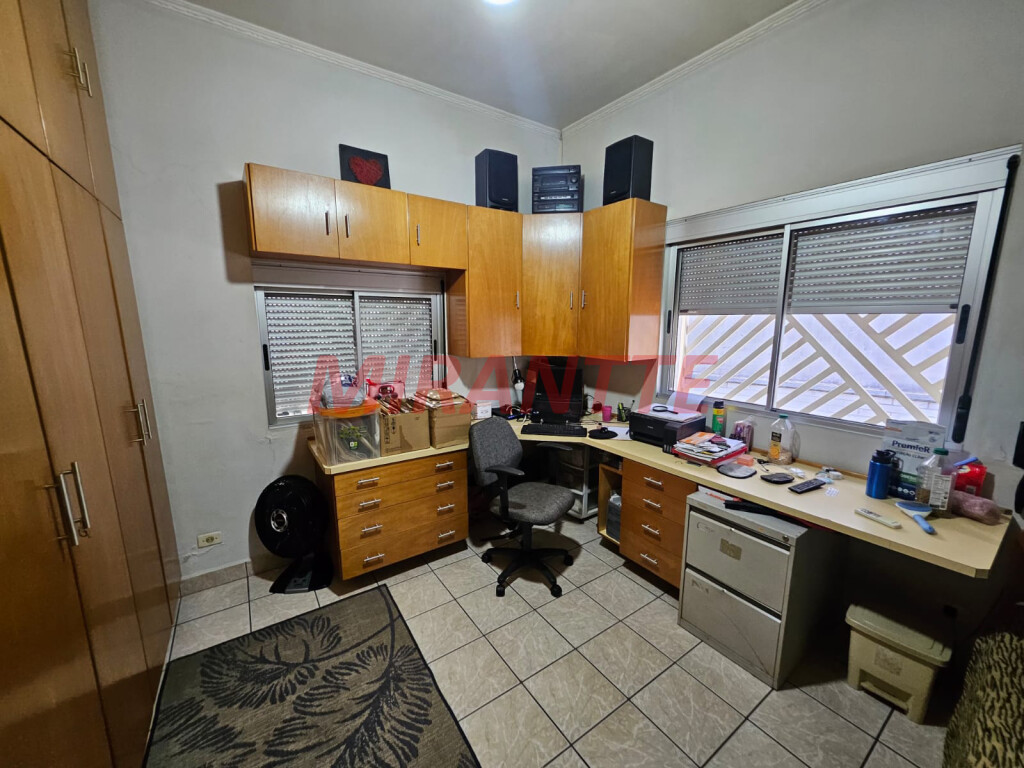 Sobrado de 241m² com 5 quartos em Vila Maria