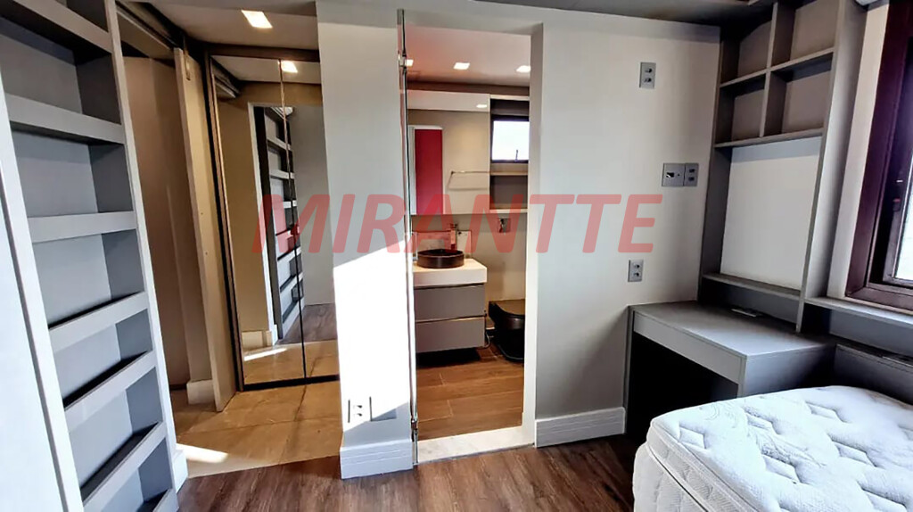 Apartamento de 158m² com 3 quartos em Água Fria