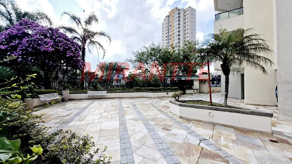 Apartamento de 158m² com 3 quartos em Água Fria