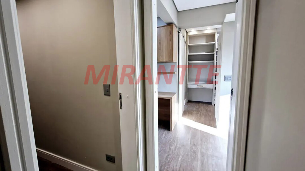 Apartamento de 158m² com 3 quartos em Água Fria