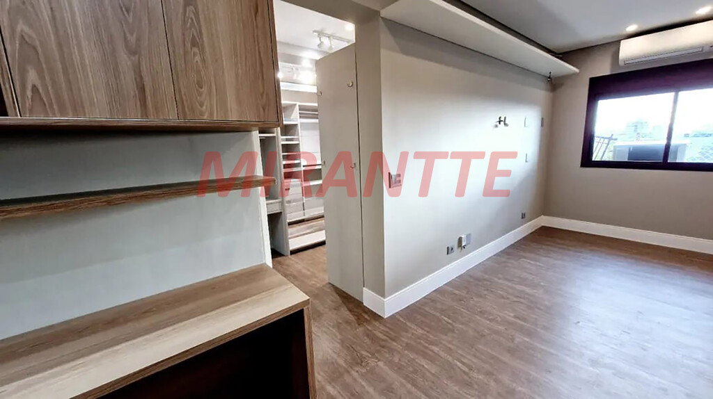 Apartamento de 158m² com 3 quartos em Água Fria