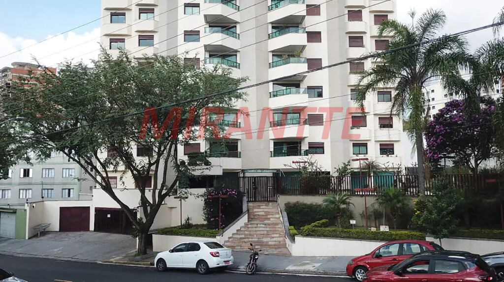 Apartamento de 158m² com 3 quartos em Água Fria