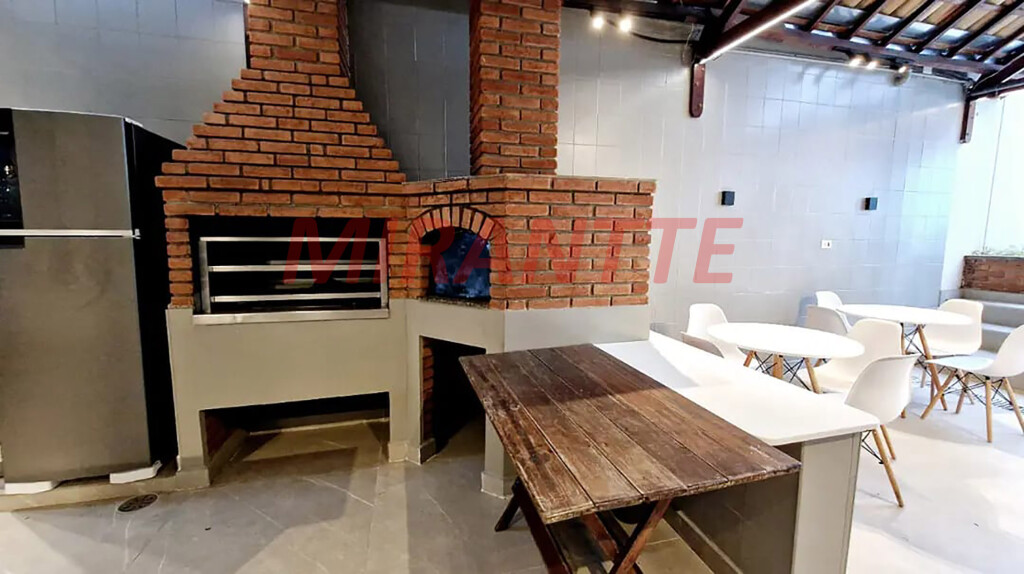 Apartamento de 158m² com 3 quartos em Água Fria