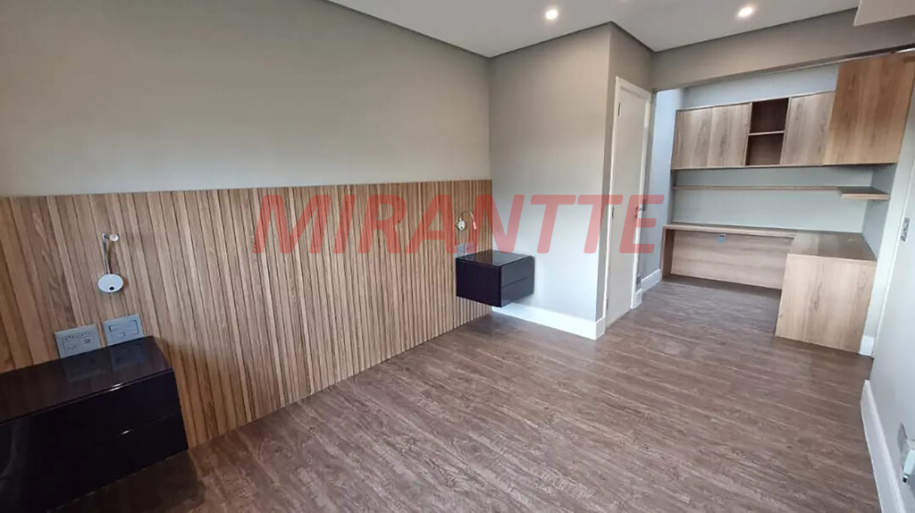 Apartamento de 158m² com 3 quartos em Água Fria