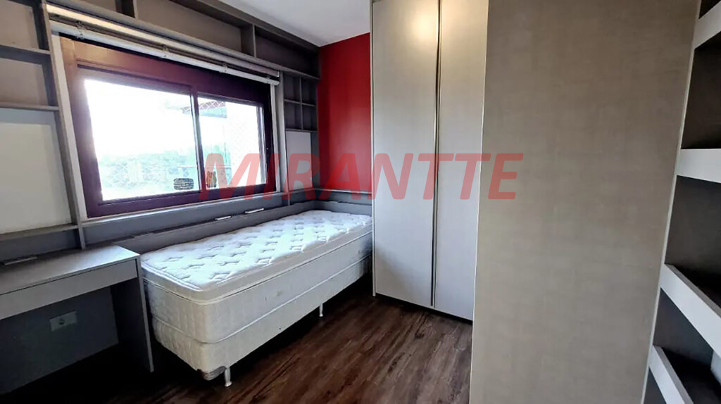 Apartamento de 158m² com 3 quartos em Água Fria