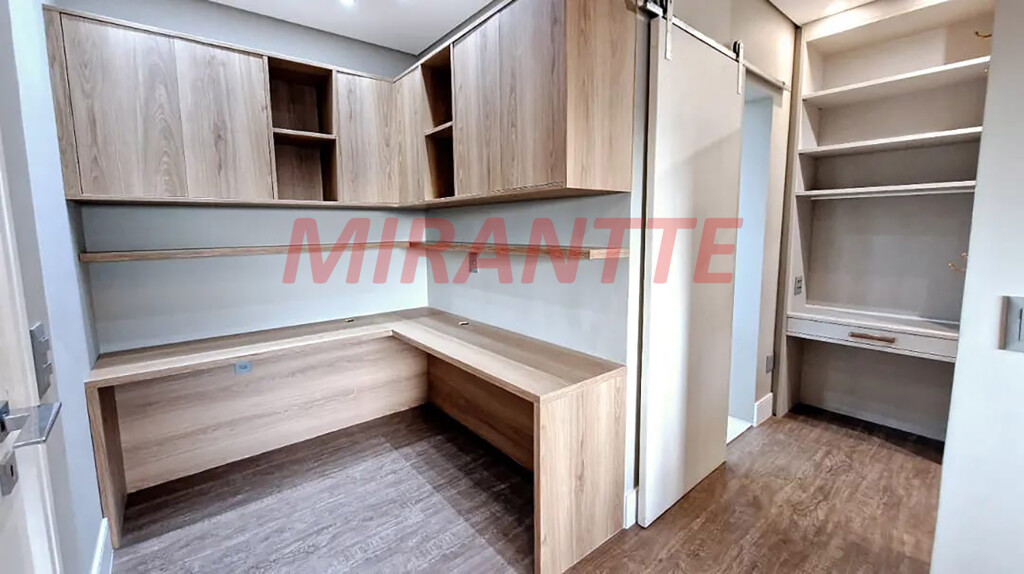 Apartamento de 158m² com 3 quartos em Água Fria