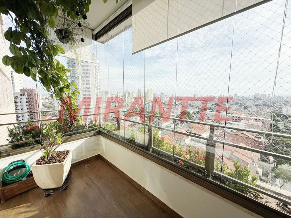 Apartamento de 150m² com 2 quartos em Água Fria