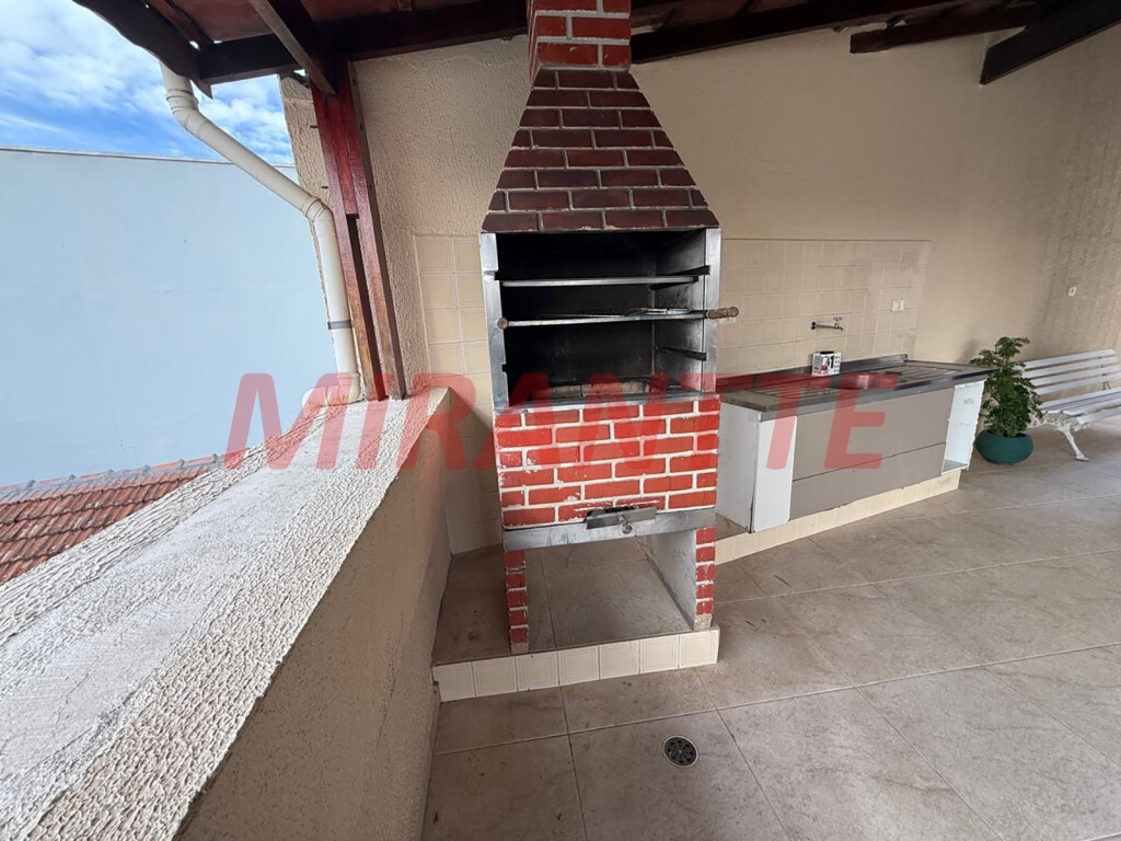 Apartamento de 150m² com 2 quartos em Água Fria