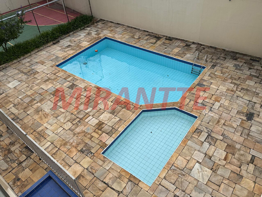 Apartamento de 150m² com 2 quartos em Água Fria