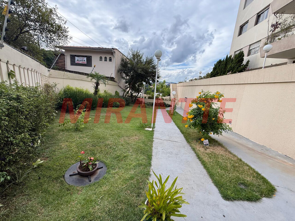 Apartamento de 150m² com 2 quartos em Água Fria