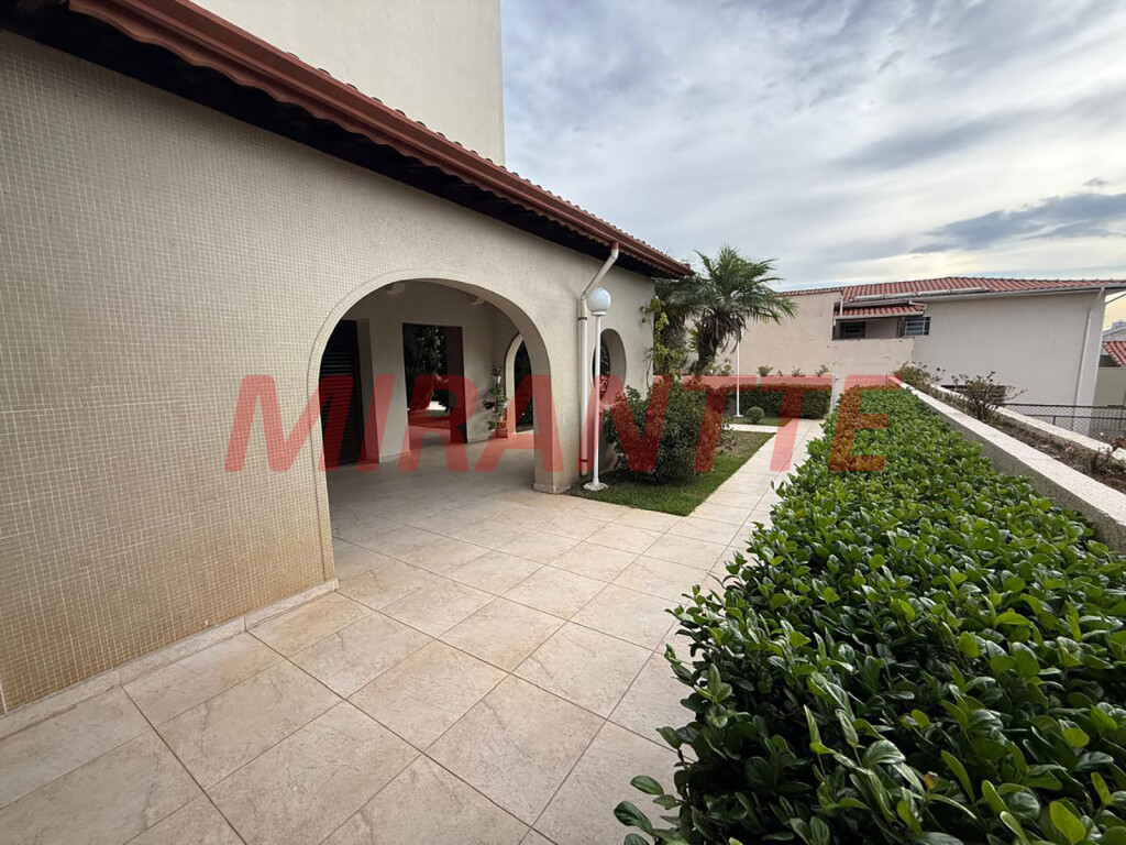 Apartamento de 150m² com 2 quartos em Água Fria
