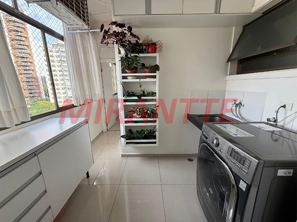 Apartamento de 150m² com 2 quartos em Água Fria