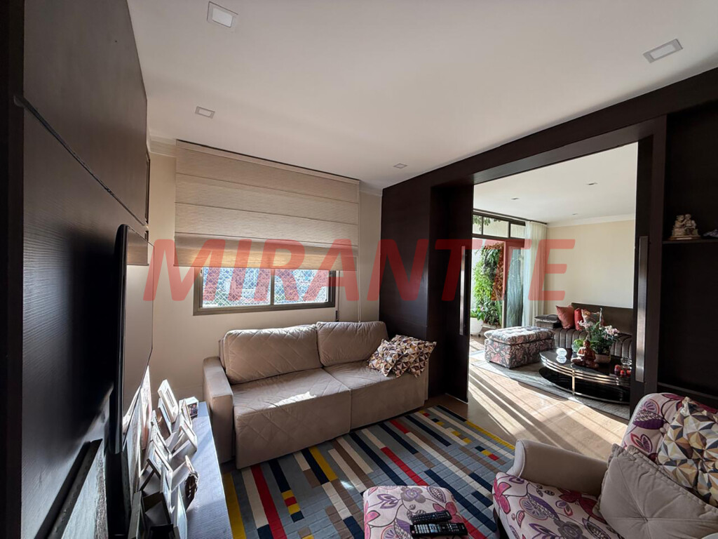 Apartamento de 150m² com 2 quartos em Água Fria