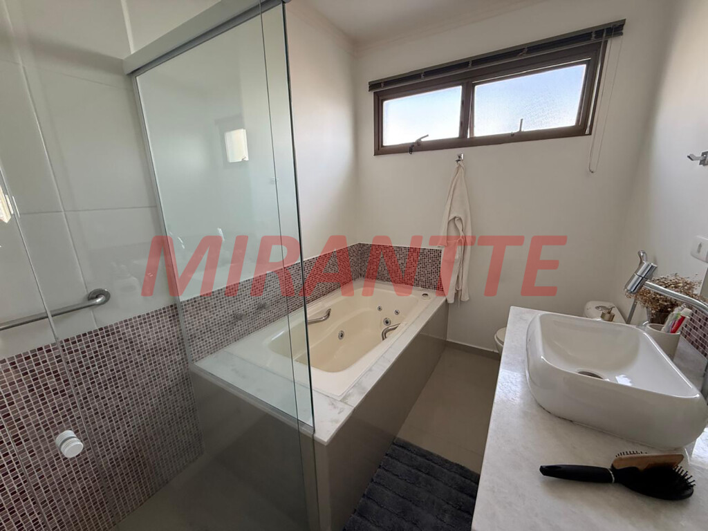Apartamento de 150m² com 2 quartos em Água Fria