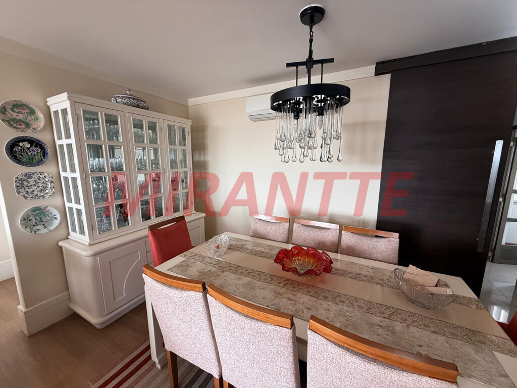 Apartamento de 150m² com 2 quartos em Água Fria