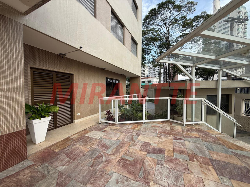Apartamento de 150m² com 2 quartos em Água Fria
