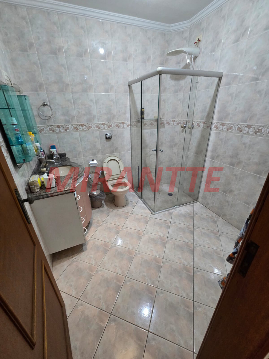 Cond. fechado de 459m² com 5 quartos em Vila Albertina
