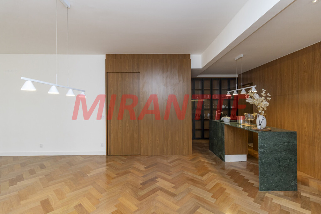 Apartamento de 168m² com 3 quartos em Jardim Paulista