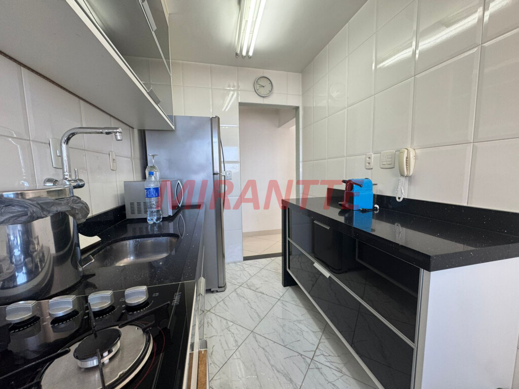 Apartamento de 57m² com 2 quartos em Santa Teresinha