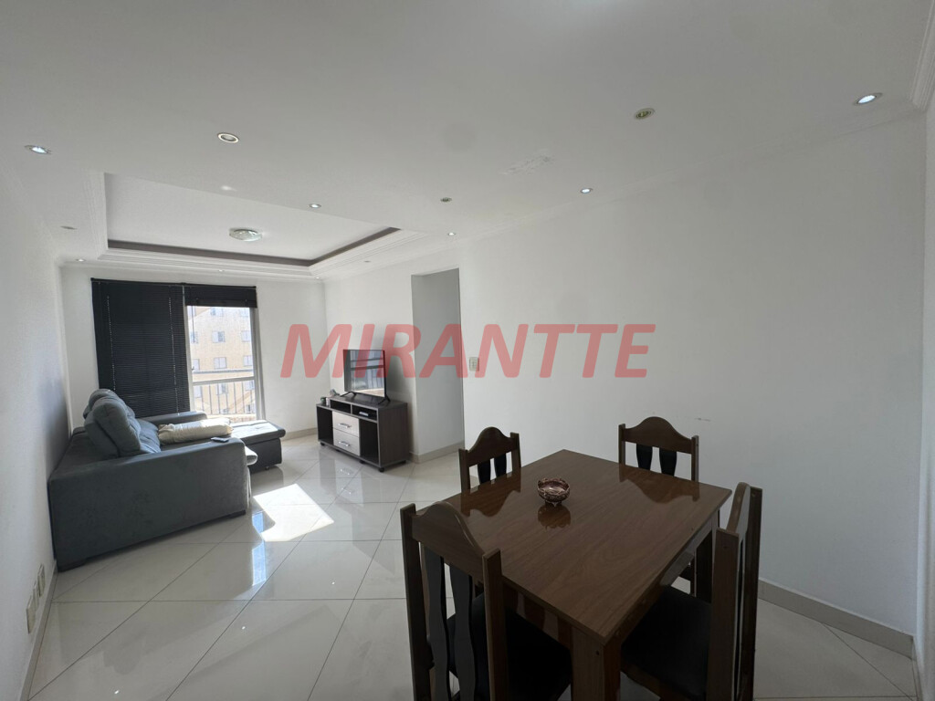 Apartamento de 57m² com 2 quartos em Santa Teresinha
