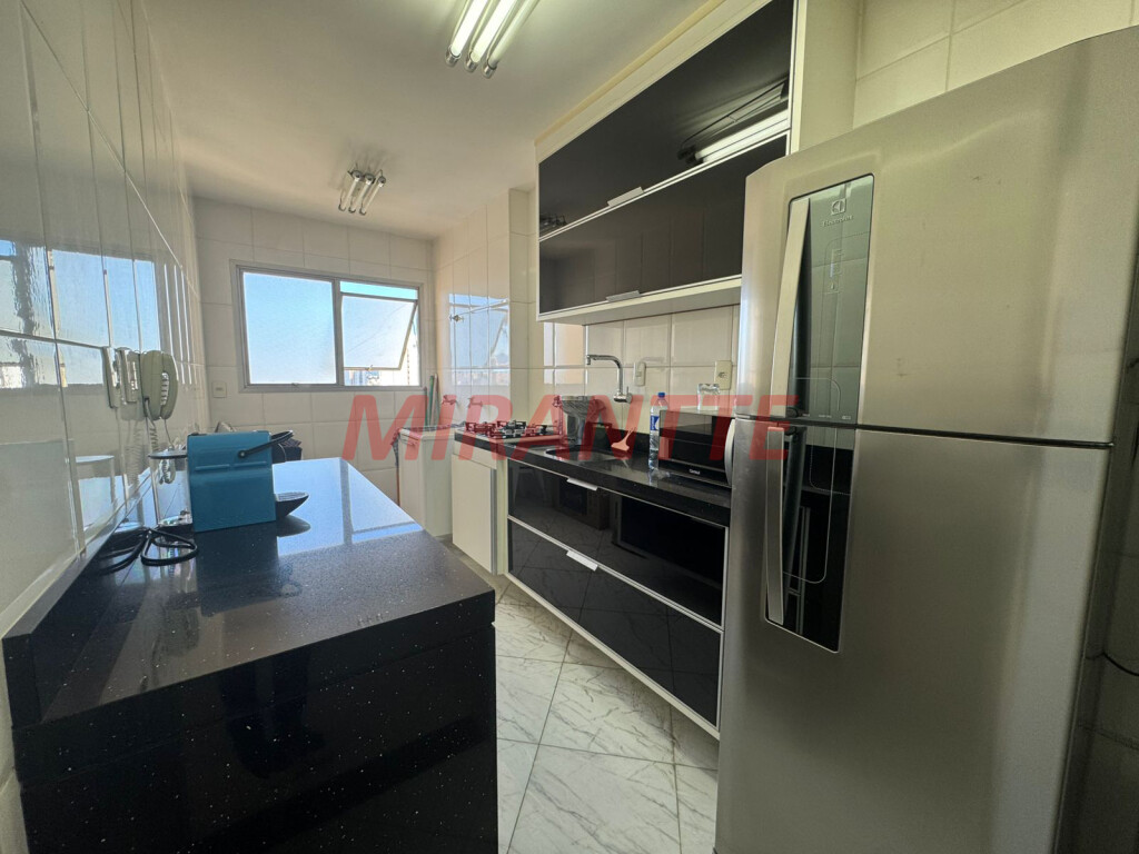 Apartamento de 57m² com 2 quartos em Santa Teresinha