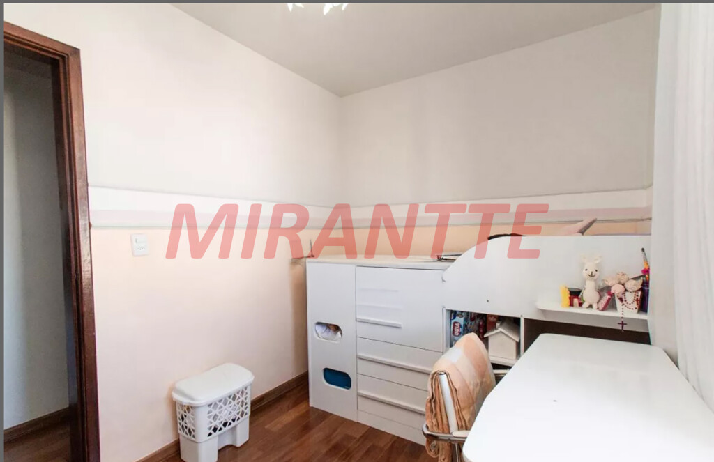 Sobrado de 195m² com 4 quartos em Parada Inglesa