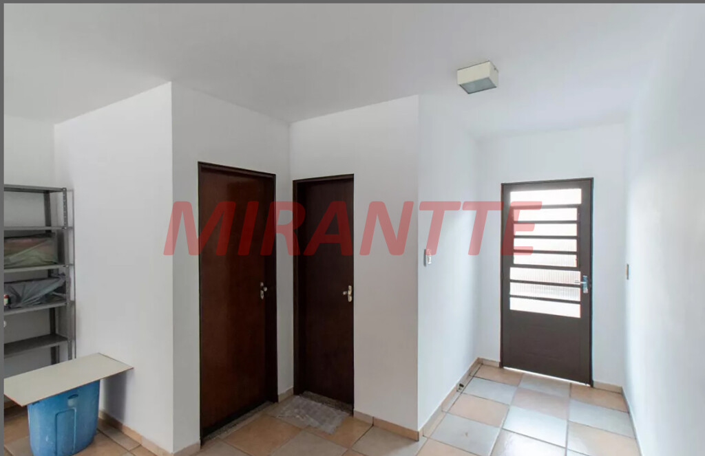 Sobrado de 195m² com 4 quartos em Parada Inglesa