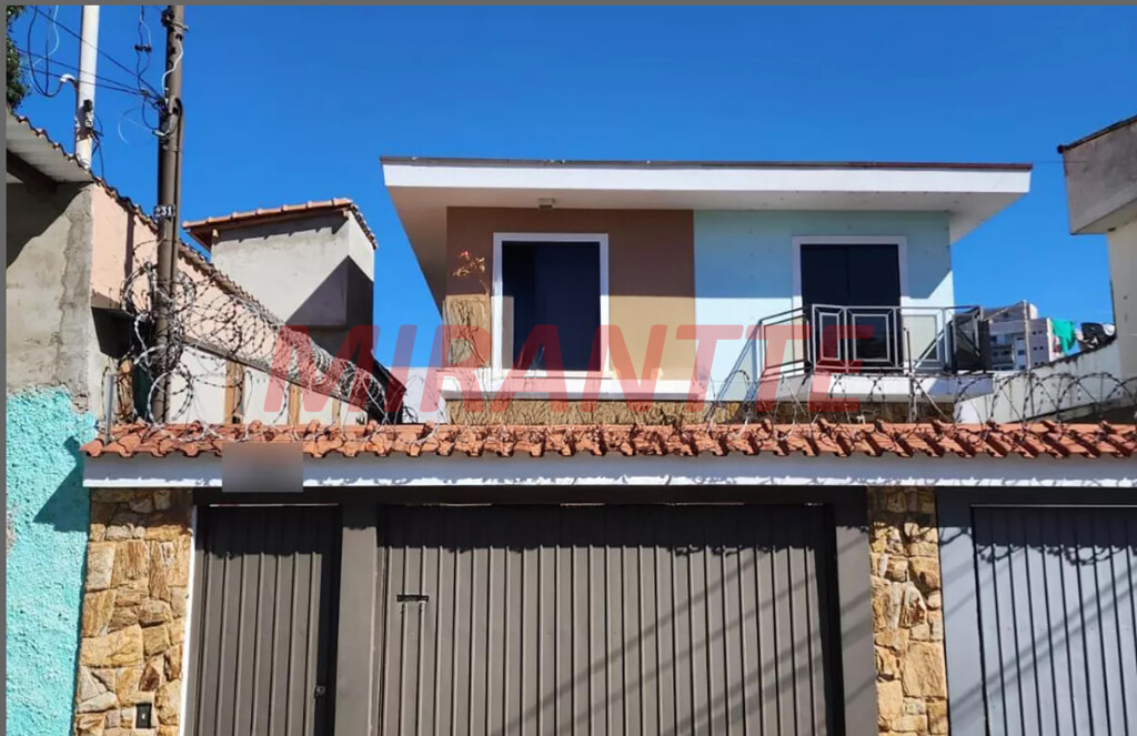 Sobrado de 195m² com 4 quartos em Parada Inglesa