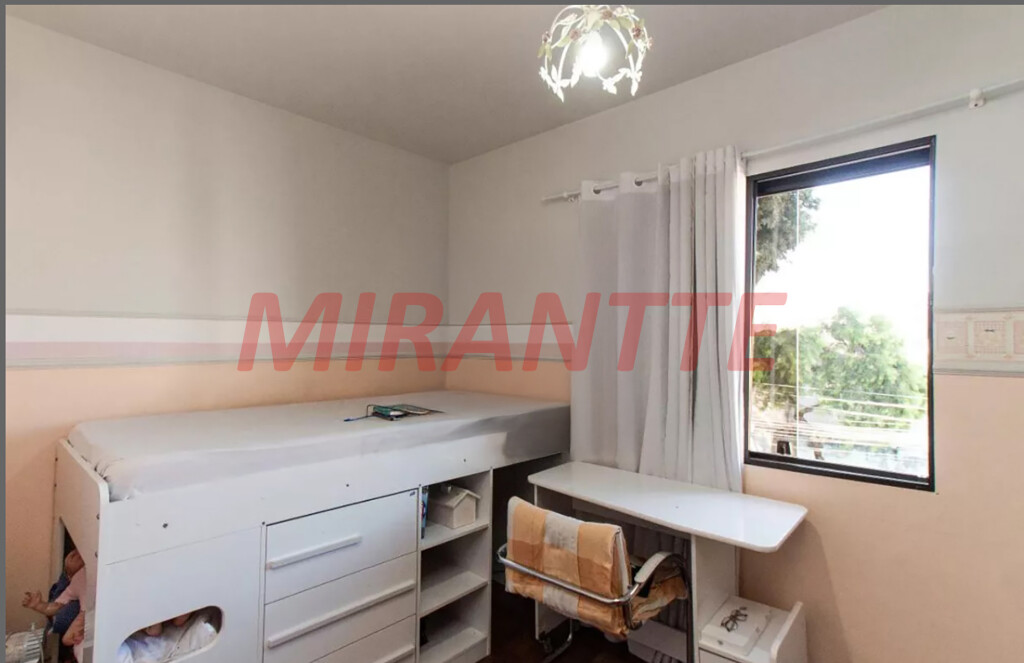 Sobrado de 195m² com 4 quartos em Parada Inglesa