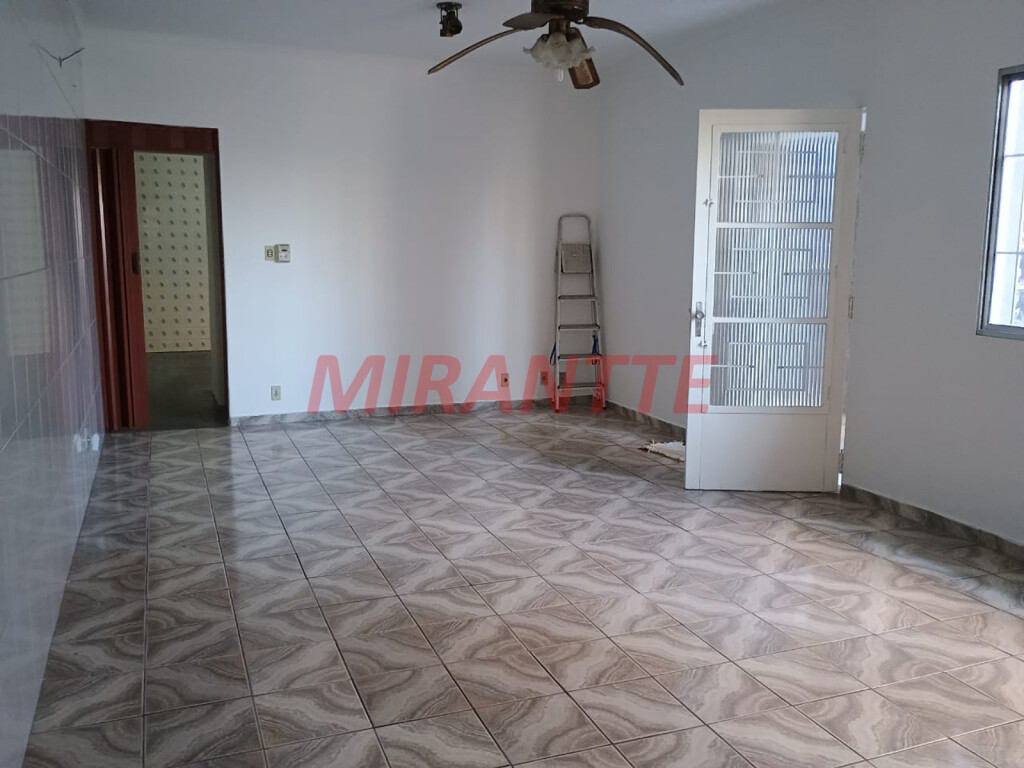 Sobrado de 137m² com 2 quartos em Vila Pita