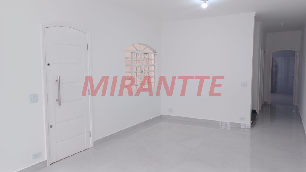 Sobrado de 136m² com 3 quartos em Bortolândia