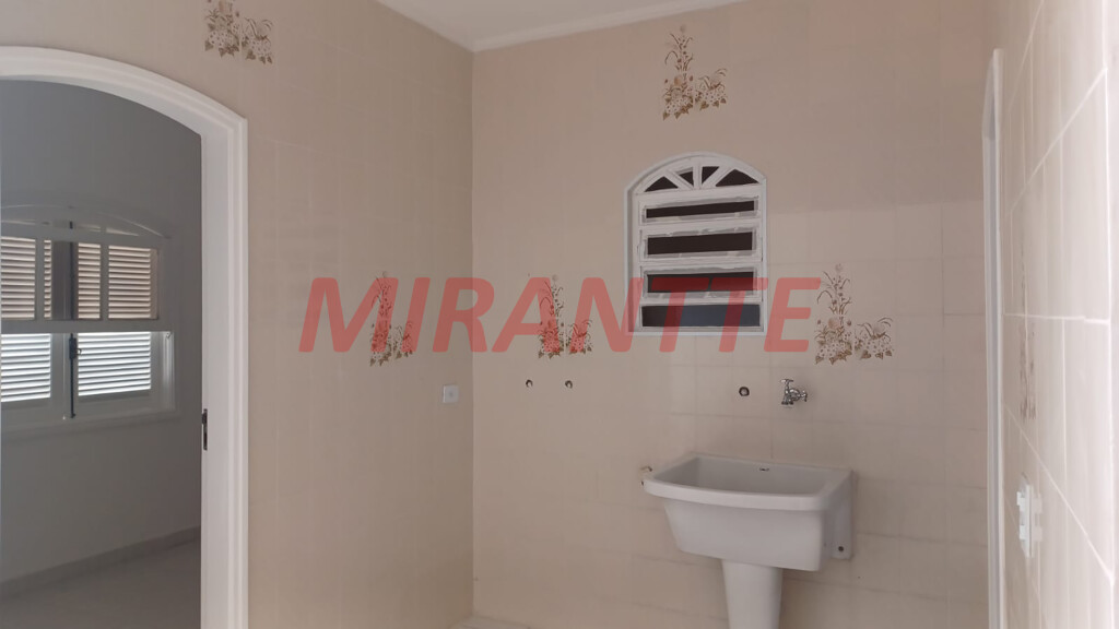 Sobrado de 136m² com 3 quartos em Bortolândia