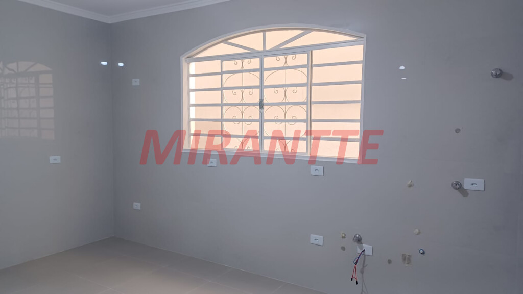 Sobrado de 136m² com 3 quartos em Bortolândia