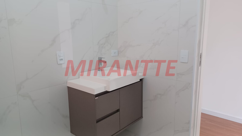 Sobrado de 136m² com 3 quartos em Bortolândia