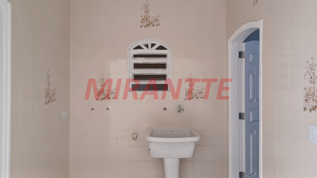 Sobrado de 136m² com 3 quartos em Bortolândia