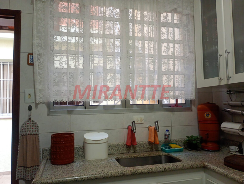 Sobrado de 79m² com 2 quartos em Santana