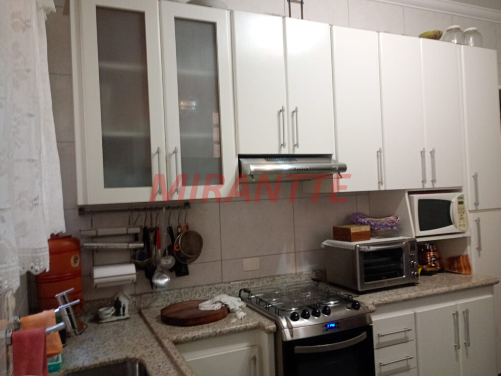 Sobrado de 79m² com 2 quartos em Santana