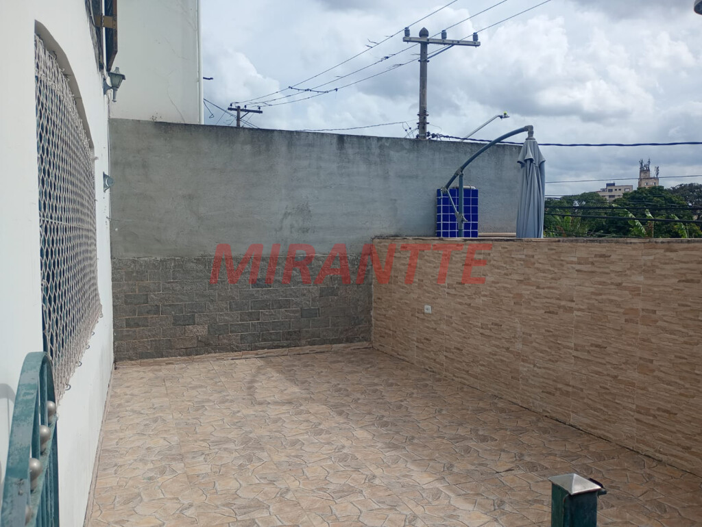 Sobrado de 217m² com 3 quartos em Vila Prado