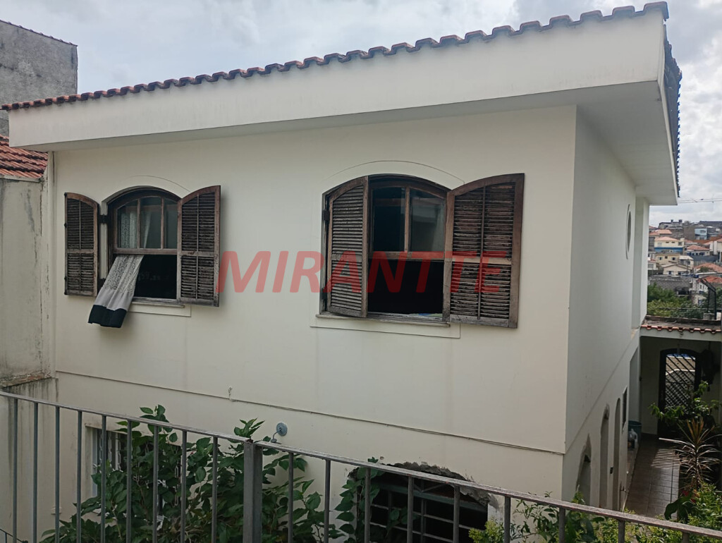 Sobrado de 217m² com 3 quartos em Vila Prado