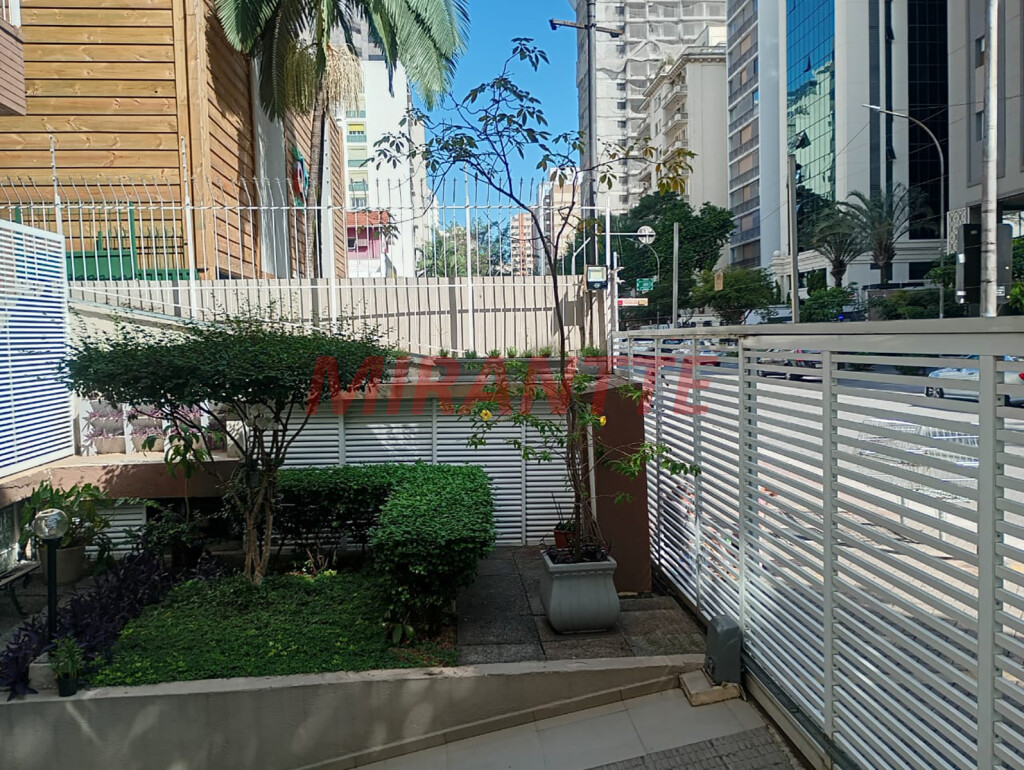 Apartamento de 144m² com 3 quartos em Higienópolis