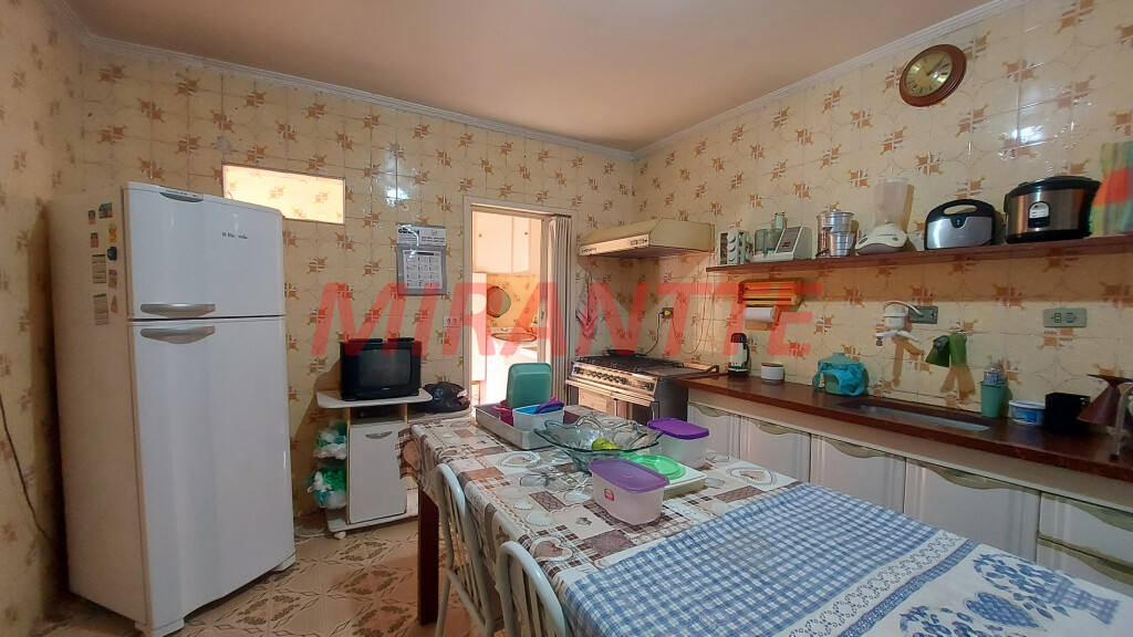 Sobrado de 171m² com 3 quartos em Vila Gustavo